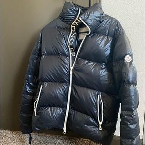 Moncler jacket Asian Medium Size. 110% Authentic